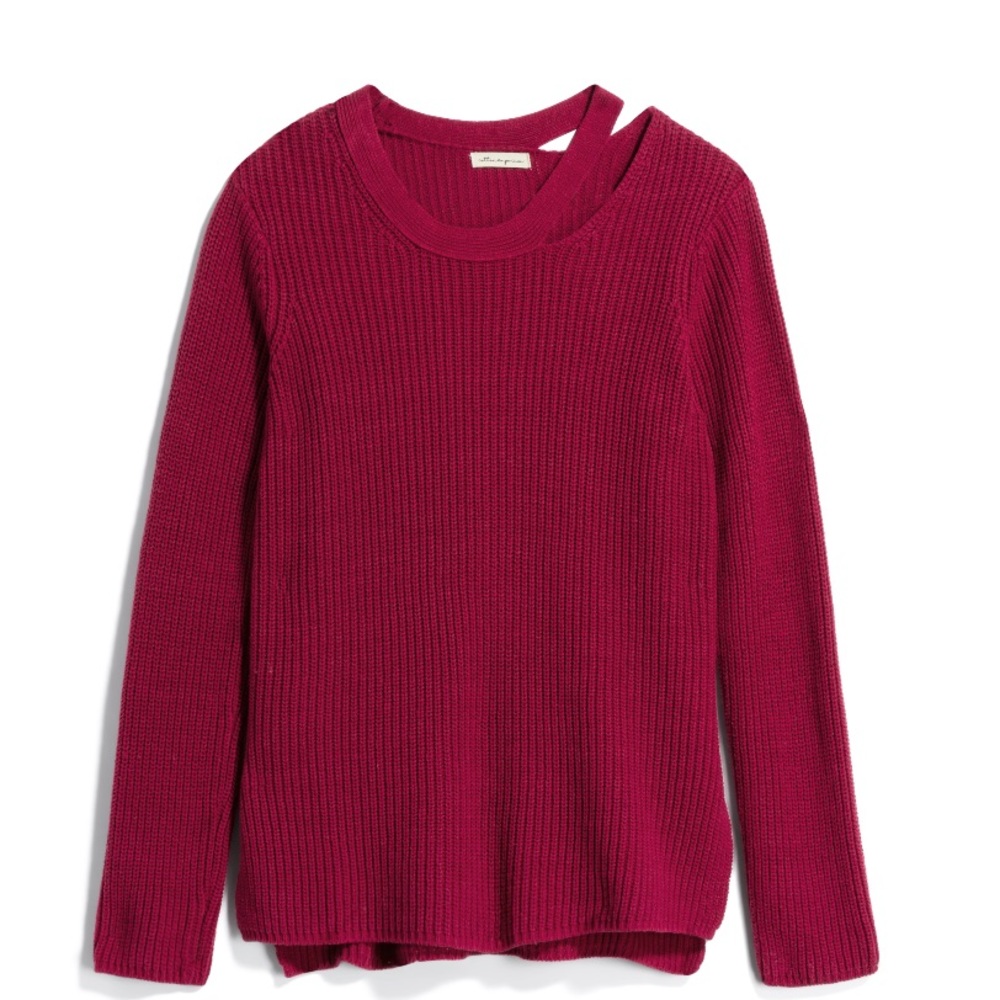 Cotton Emporium Deira Neck Cutout Pullover